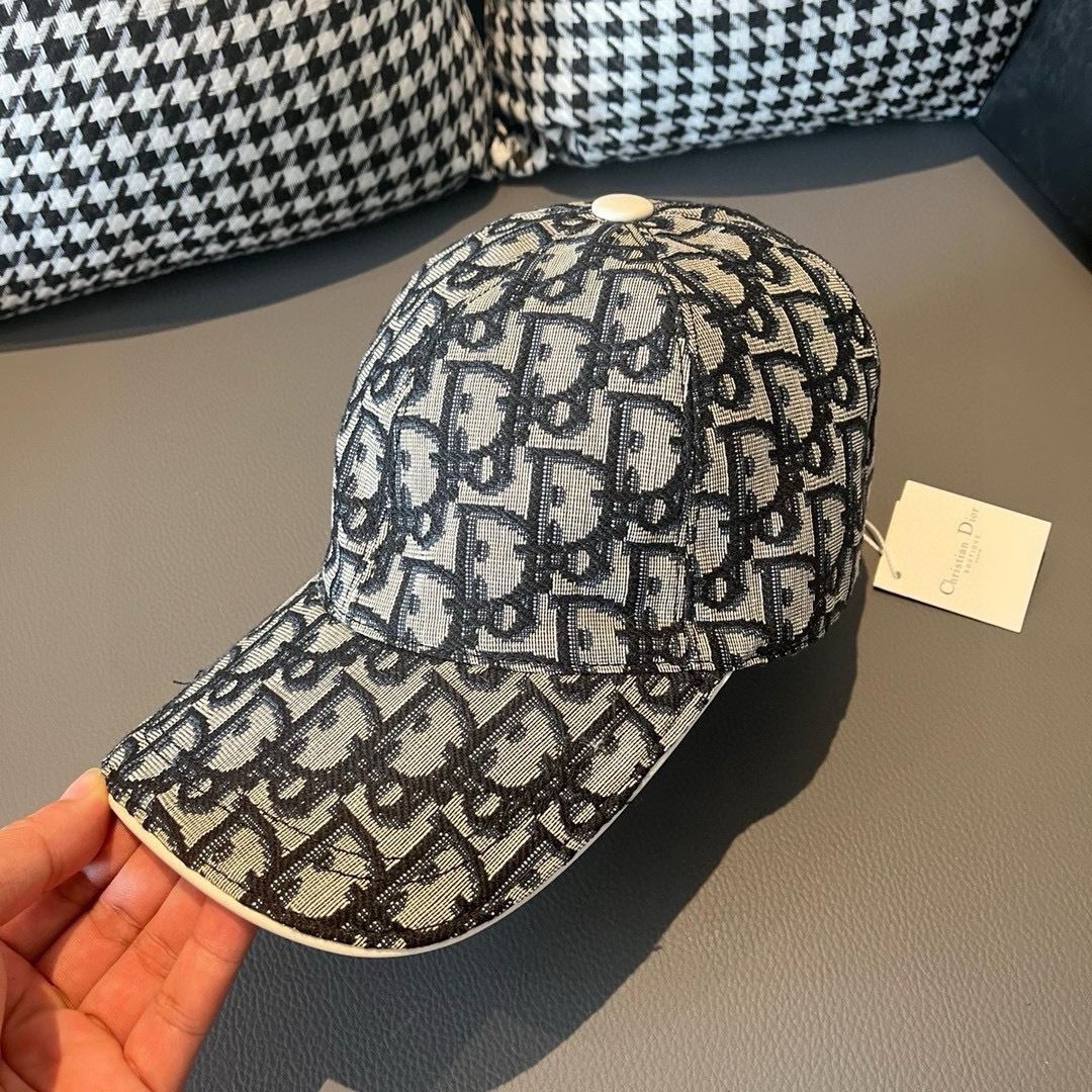 Christian Dior Caps